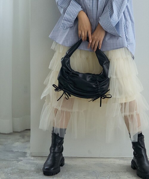 PUBLUX（パブリュクス）の「PUBLUX/パブリュクス ドロスト ギャザー リボン ハンドルバッグ　限定展開（ショルダーバッグ・レディース・ブラック・ONE SIZE）」の21枚目の写真