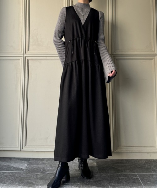 JUNOAH（ジュノア）の「Vネックドロストロングジャンパースカート（ジャンパースカート・レディース・ブラック/チャコール/ブラウン・X-LARGE/LARGE/MEDIUM）」の5枚目の写真