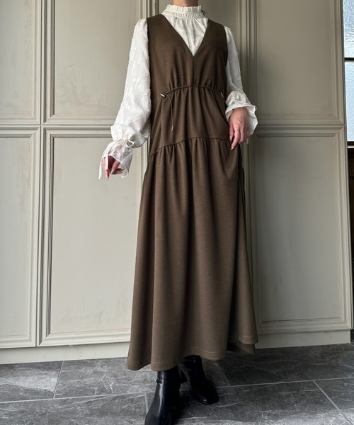 JUNOAH（ジュノア）の「Vネックドロストロングジャンパースカート（ジャンパースカート・レディース・ブラック/チャコール/ブラウン・X-LARGE/LARGE/MEDIUM）」の15枚目の写真