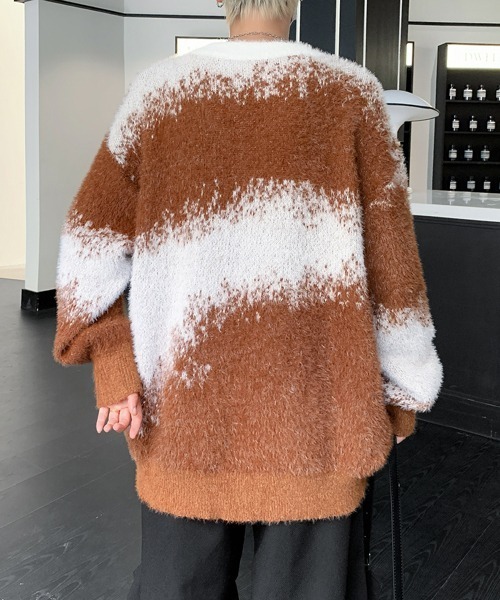 FVLMEN(フルメン)の「【FVLMEN】gradation shaggy knit pullover/グラデーション シャギー ニット プルオーバー(ニット/セーター・メンズ・ブラック/ブルー/ブラウン・MEDIUM/LARGE/X-LARGE)」の11枚目の写真