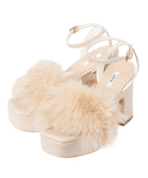 REZOY(リゾイ)の「【REZOY】フェイクファー厚底ストラップサンダル(サンダル・レディース・ブラック/アイボリー・S/M/L)」の7枚目の写真