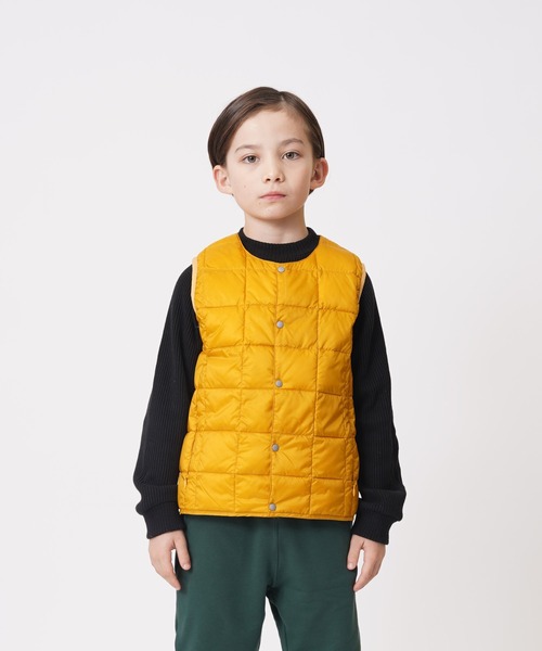 TAION（タイオン）の「【TAION(タイオン)】〈キッズ〉ベーシック クルーネック インナーダウンベスト（ダウンベスト・キッズ・カーキ/オリーブ/オレンジ/ベージュ/ライトグレー/ミント/レオパード/オフホワイト/サンドベージュ/ネイビー/ダークグリーン系/ダークオリーブ/グリーン系その他2/ブラウン系1/キャメル/バーガンディー/パープル/レモンイエロー/ラベンダー/ダークネイビー/ライム/チャコールグレー/チャコール/グレー/ブラック/その他8/タイガーカモ/ベージュ系5・120/150/140/130/100/110）」の22枚目の写真