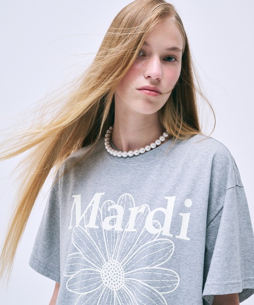 Mardi Mercredi（マルディメクルディ）の「UNISEX TSHIRT FLOWERMARDI / ユニセックス Tシャツ フラワーマルディ（Tシャツ/カットソー・レディース・チャコールグレー/グレー/ホワイト×グレー/ブラック・FREE）」の22枚目の写真