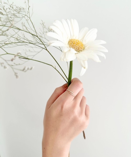 ciite'(シーテ)の「delicate bijou ring(リング・レディース・ゴールド/シルバー・FREE)」の5枚目の写真