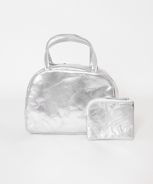 URBAN RESEARCH DOORS(アーバンリサーチドアーズ)の「箔プリントキャンバスバッグ(ショルダーバッグ・レディース・シルバー/ブラック・ONE)」の5枚目の写真