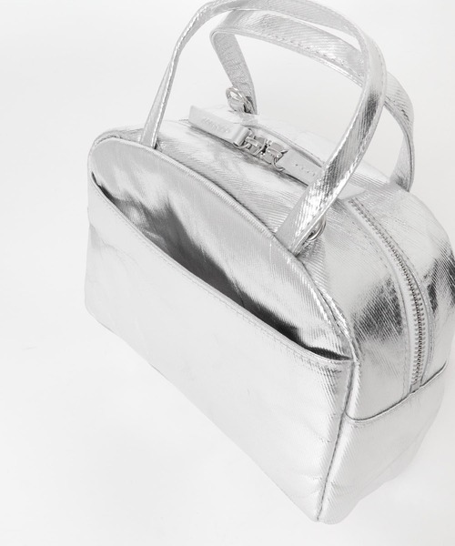 URBAN RESEARCH DOORS(アーバンリサーチドアーズ)の「箔プリントキャンバスバッグ(ショルダーバッグ・レディース・シルバー/ブラック・ONE)」の9枚目の写真