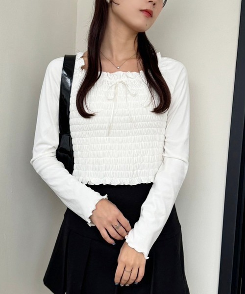 one after another NICE CLAUP(ワンアフターアナザーナイスクラップ)の「シャーリングトップス(Tシャツ/カットソー・レディース・ブラウン/オフホワイト/ブラウン系その他・FREE)」の2枚目の写真