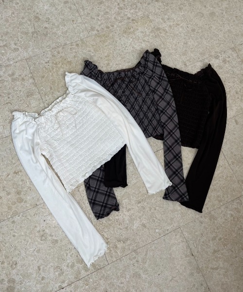 one after another NICE CLAUP(ワンアフターアナザーナイスクラップ)の「シャーリングトップス(Tシャツ/カットソー・レディース・ブラウン/オフホワイト/ブラウン系その他・FREE)」の20枚目の写真