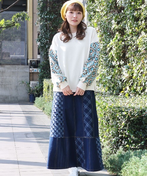 チチカカ（チチカカ）の「クロシェロングスリーブプルオーバー（スウェット・レディース・ピンク/アイボリー/チャコールグレー・FREE）」の5枚目の写真