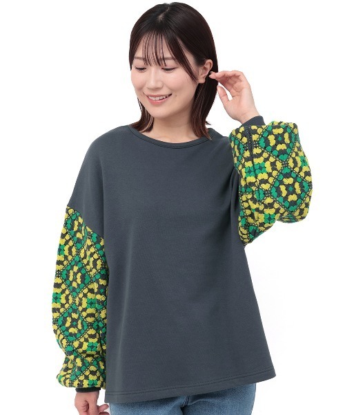 チチカカ（チチカカ）の「クロシェロングスリーブプルオーバー（スウェット・レディース・ピンク/アイボリー/チャコールグレー・FREE）」の7枚目の写真