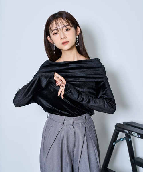 tarin arin(タリンアリン)の「【150㎝前後の小柄さんサイズ】オフショル ベロアトップス(Tシャツ/カットソー・レディース・ブラック/カーキ/ベージュ・S/M)」の19枚目の写真