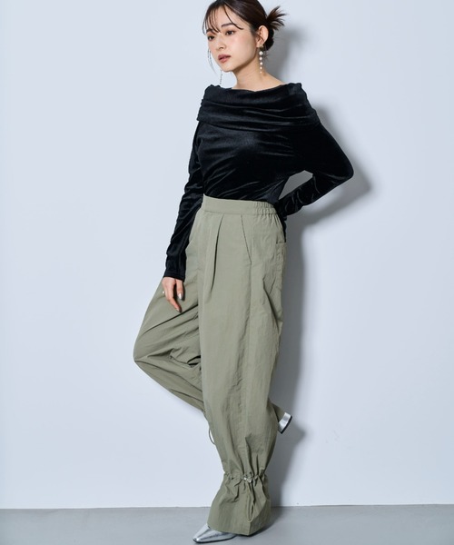 tarin arin(タリンアリン)の「【150㎝前後の小柄さんサイズ】オフショル ベロアトップス(Tシャツ/カットソー・レディース・ブラック/カーキ/ベージュ・S/M)」の13枚目の写真