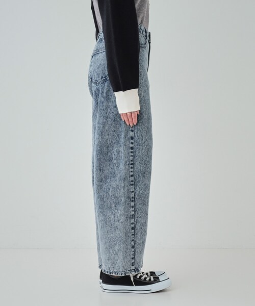 Cutie Blonde(キューティーブロンド)の「【S-LL】ケミカルウォッシュ カーブデニムパンツ(その他パンツ・レディース・ブルー系その他/ブラック・01/02/03/04)」の13枚目の写真