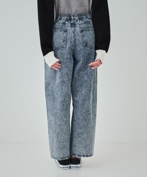 Cutie Blonde(キューティーブロンド)の「【S-LL】ケミカルウォッシュ カーブデニムパンツ(その他パンツ・レディース・ブルー系その他/ブラック・01/02/03/04)」の3枚目の写真
