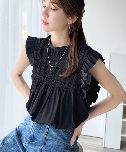 classicalelf(クラシカルエルフ)の「全方向、大人フェミニン!胸元ギャザーフリルスリーブAラインブラウス(シャツ/ブラウス・レディース・チャコール/ブルー/アイボリー/ブラック・X-LARGE/SMALL/MEDIUM/LARGE)」の20枚目の写真