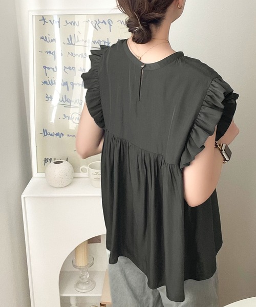 BEARDSLEY ブラウス　麻　レーヨン　モノクロ　フリル　袖　ギャザー BEARDSLEY ブラウス 麻 レーヨン モノクロ フリル 袖 ギャザー
