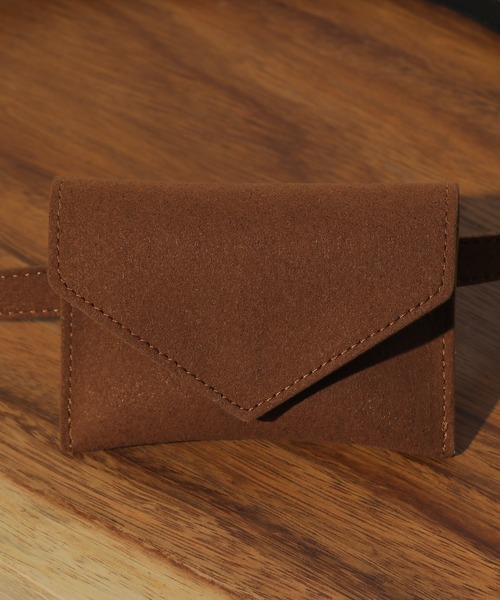 en CAnAF(エンカナフ)の「スウェードライク ウエストポーチベルト バック(ボディバッグ/ウエストポーチ・レディース・ブラック/ブラウン/ベージュ/キャメル・フリー)」の11枚目の写真