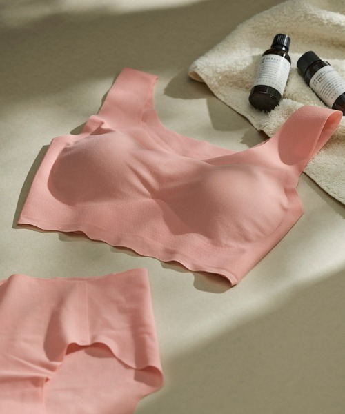 une nana cool(ウンナナクール)の「汗消臭 綿混フラット仕上げ ノンワイヤーブラ(ブラジャー・レディース・サーモンピンク/ミント/チョコ/グリーン/ネイビー・LL/M/L)」の5枚目の写真