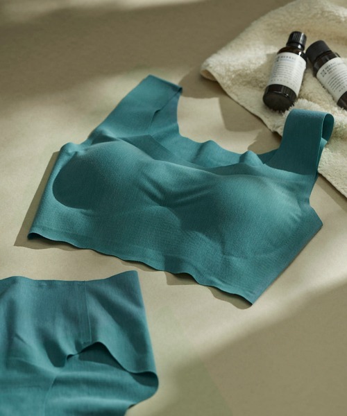 une nana cool(ウンナナクール)の「汗消臭 綿混フラット仕上げ ノンワイヤーブラ(ブラジャー・レディース・サーモンピンク/ミント/チョコ/グリーン/ネイビー・LL/M/L)」の1枚目の写真