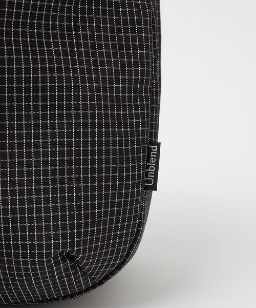 Unblend（アンブレンド）の「【Unblend】アコーディオン ナイロン ショルダーバッグ（ショルダーバッグ・レディース・ブラック/ホワイト・FREE）」の7枚目の写真