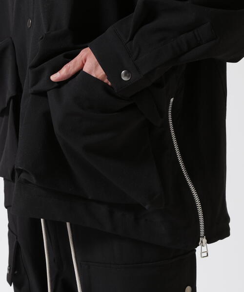 ROYAL FLASH（ロイヤルフラッシュ）の「A.F ARTEFACT/エーエフ・アーティファクト/別注ナイロンテックブルゾン（ブルゾン・メンズ・ブラック・2/3）」の11枚目の写真