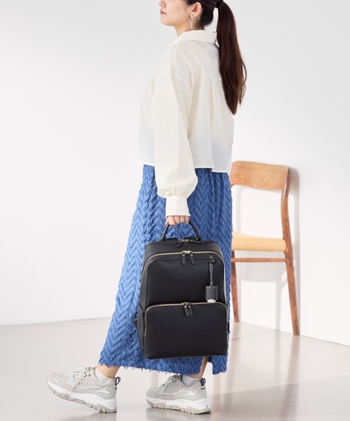 Jewelna Rose(ジュエルナローズ)の「フレイヤ・リュック2 2気室 14.0インチPC 16142(バックパック/リュック・レディース・ホワイト/グレイッシュベージュ/ブラック/ライトグレー/ブラウン・FREE)」の8枚目の写真