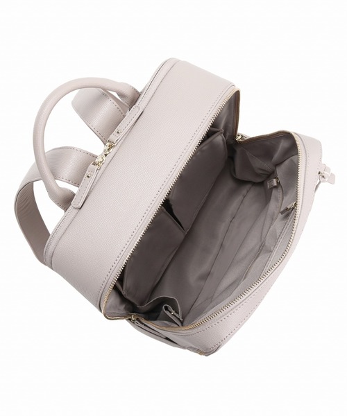 Jewelna Rose(ジュエルナローズ)の「フレイヤ・リュック2 2気室 14.0インチPC 16142(バックパック/リュック・レディース・ホワイト/グレイッシュベージュ/ブラック/ライトグレー/ブラウン・FREE)」の21枚目の写真