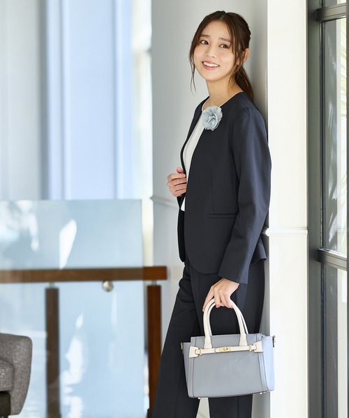 Honeys（ハニーズ）の「ベルトモチーフハンドバッグ（ハンドバッグ・レディース・ホワイト×ブラウン/ブルー/グレイッシュベージュ/ブラック・FREE）」の15枚目の写真