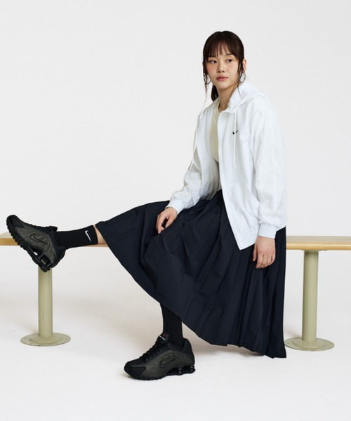NIKE(ナイキ)の「ナイキ ショックス R4 メンズシューズ / Nike Shox R4 Men's Shoes HQ1988-001 Black(スニーカー・メンズ・ブラック・24/24.5/25/25.5/26/26.5/27/27.5/28/28.5/29/29.5/30)」の6枚目の写真