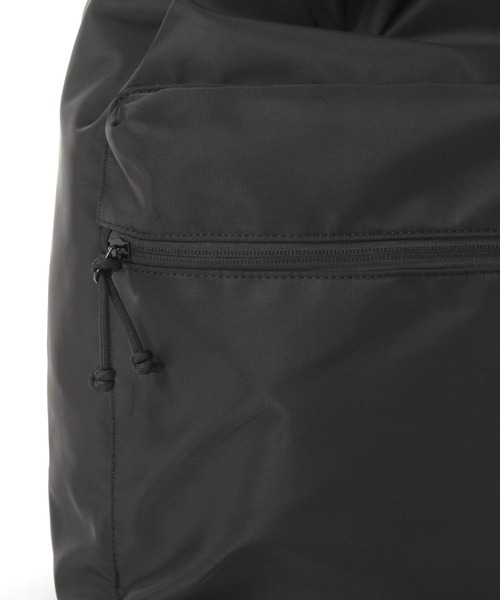 LAKOLE(ラコレ)の「ポケットドロストリュック / 292187(バックパック/リュック・レディース・オフホワイト/ブラック・FREE)」の6枚目の写真