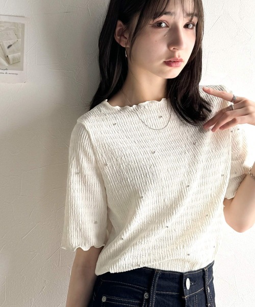classicalelf（クラシカルエルフ）の「心ときめく夏のスタイルを叶える。メロウビジュ―ジャガードトップス（半袖）（Tシャツ/カットソー・レディース・アイボリー/ブラック/グレイッシュベージュ/ダークグレー・LARGE/X-LARGE/MEDIUM/SMALL）」の5枚目の写真