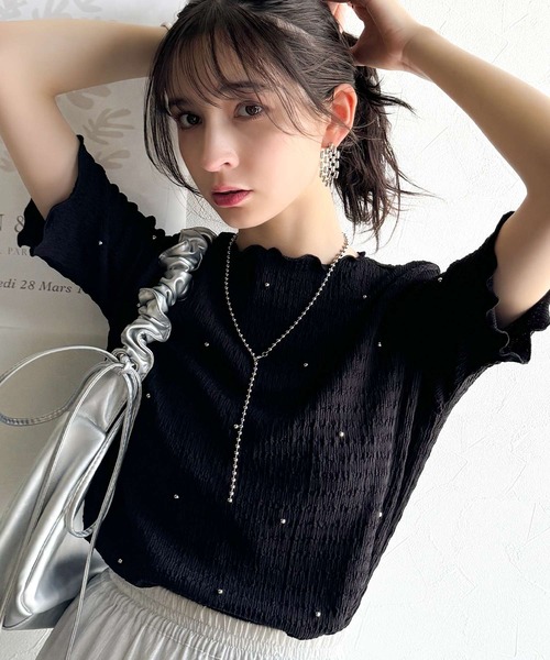 classicalelf（クラシカルエルフ）の「心ときめく夏のスタイルを叶える。メロウビジュ―ジャガードトップス（半袖）（Tシャツ/カットソー・レディース・アイボリー/ブラック/グレイッシュベージュ/ダークグレー・LARGE/X-LARGE/MEDIUM/SMALL）」の18枚目の写真