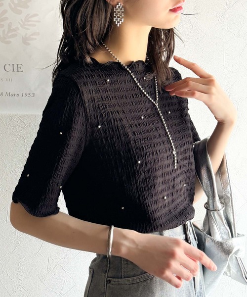classicalelf（クラシカルエルフ）の「心ときめく夏のスタイルを叶える。メロウビジュ―ジャガードトップス（半袖）（Tシャツ/カットソー・レディース・アイボリー/ブラック/グレイッシュベージュ/ダークグレー・LARGE/X-LARGE/MEDIUM/SMALL）」の14枚目の写真