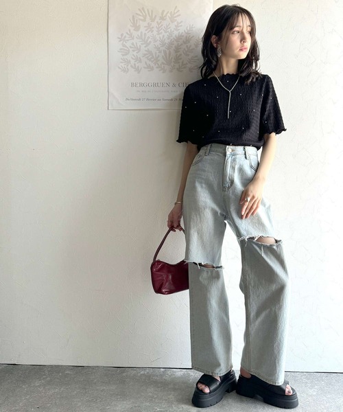 classicalelf（クラシカルエルフ）の「心ときめく夏のスタイルを叶える。メロウビジュ―ジャガードトップス（半袖）（Tシャツ/カットソー・レディース・アイボリー/ブラック/グレイッシュベージュ/ダークグレー・LARGE/X-LARGE/MEDIUM/SMALL）」の15枚目の写真