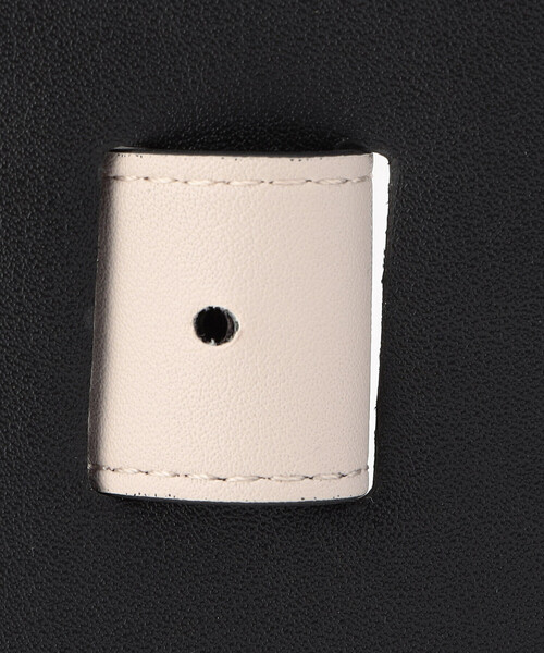 COMME CA ISM（コムサイズム）の「バイカラーベルト（ベルト・レディース・ブラック系/オレンジ系・FREE）」の10枚目の写真