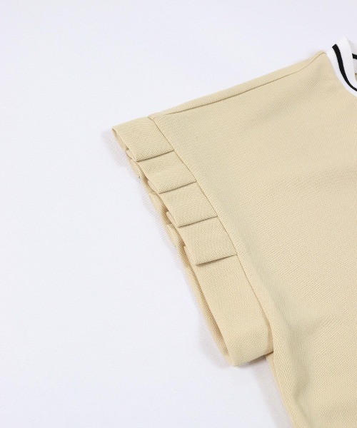 archivio(アルチビオ)の「<LADIES>タックフリル袖UVプルオーバー(Tシャツ/カットソー・レディース・ホワイト/ブラック/ベージュ/レッド・S/L/M)」の12枚目の写真