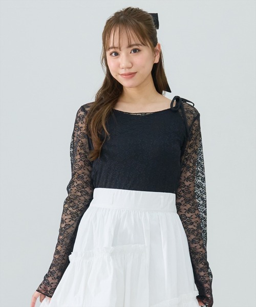 REDYAZEL(レディアゼル)の「レーストップス&リボンショルダーキャミソールセット(Tシャツ/カットソー・レディース・ブラック/オフホワイト/グリーン・FREE)」の1枚目の写真