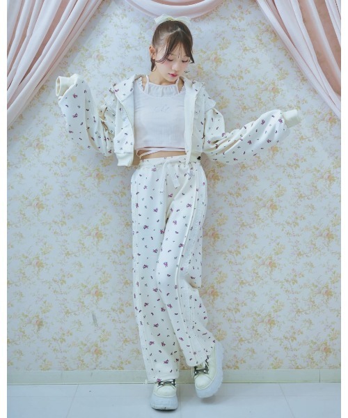 Me roir（ミーロワール）の「フリルパーカー（パーカー）」 - WEAR