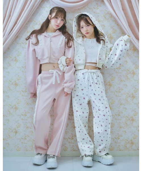 Me roir（ミーロワール）の「フリルパーカー（パーカー）」 - WEAR