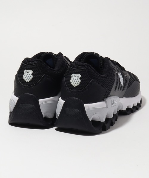 K-SWISS(ケースイス)の「【K-SWISS/ケースイス】TUBES SPORT チューブスポーツ スニーカー(スニーカー・メンズ・ブラック・27.5cm/28.0cm/27.0cm/26.5cm/26.0cm/25.5cm/25.0cm)」の8枚目の写真