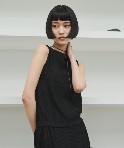 AIC.（エーアイシー）の「ワッシャー加工ボートネックノースリトップス/セットアップ可能（タンクトップ・レディース・ブラック/チャコールグレー/ブルー・FREE）」の8枚目の写真