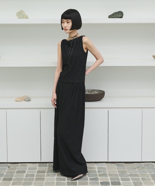 AIC.（エーアイシー）の「ワッシャー加工ボートネックノースリトップス/セットアップ可能（タンクトップ・レディース・ブラック/チャコールグレー/ブルー・FREE）」の7枚目の写真