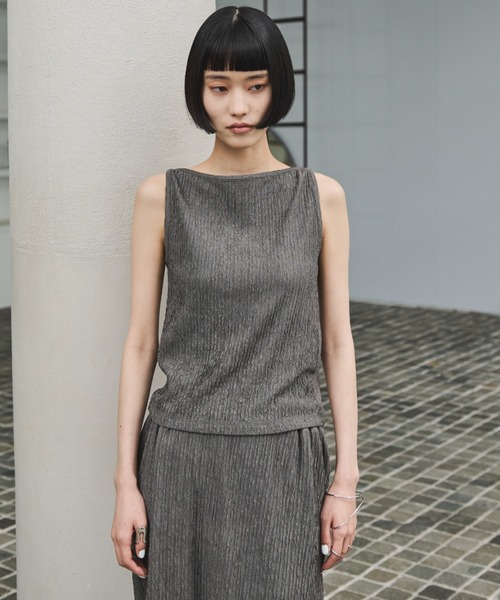 AIC.（エーアイシー）の「ワッシャー加工ボートネックノースリトップス/セットアップ可能（タンクトップ・レディース・ブラック/チャコールグレー/ブルー・FREE）」の14枚目の写真