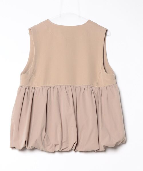 EGLANTINE(エグランティーヌ)の「EGLANTINE バルーンジップストレッチベスト(ベスト・レディース・ブラック/ベージュ・40)」の4枚目の写真