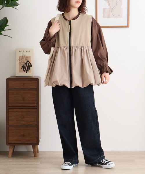 EGLANTINE(エグランティーヌ)の「EGLANTINE バルーンジップストレッチベスト(ベスト・レディース・ブラック/ベージュ・40)」の13枚目の写真