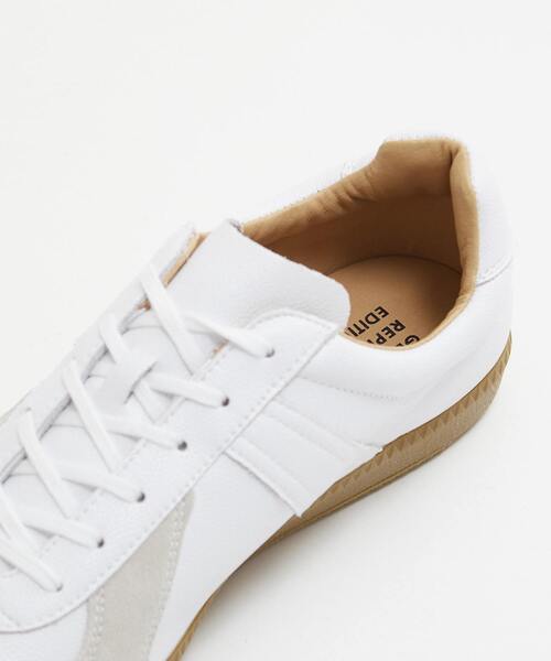 MEN'S MELROSE(メンズメルローズ)の「42500 GERMAN TRAINER / ジャーマントレーナー | レザースニーカー(スニーカー・メンズ・ホワイト/ブラック・41/42/40)」の6枚目の写真