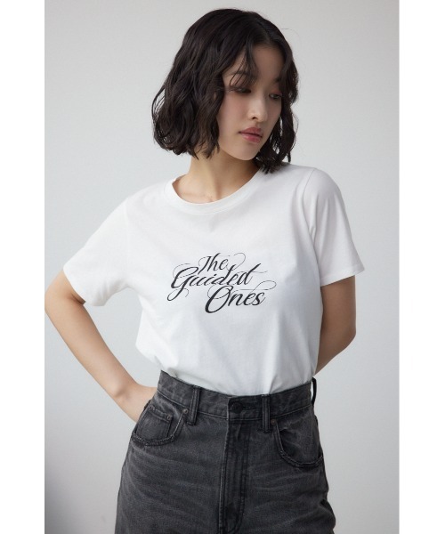 AZUL by moussy(アズールバイマウジー)の「シンプルロゴTシャツ(Tシャツ/カットソー・レディース・オフホワイト/ブラック/ライム/ベージュ・FREE)」の6枚目の写真