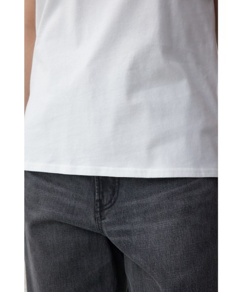 AZUL by moussy(アズールバイマウジー)の「シンプルロゴTシャツ(Tシャツ/カットソー・レディース・オフホワイト/ブラック/ライム/ベージュ・FREE)」の13枚目の写真