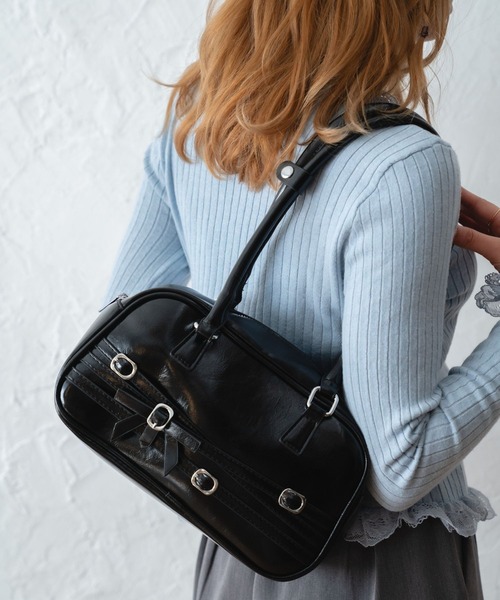 Nu(ニュー)の「【Nu】リボンベルトハンドバッグ(ショルダーバッグ・レディース・ピンク/レッド/ブラック・ONE SIZE)」の5枚目の写真