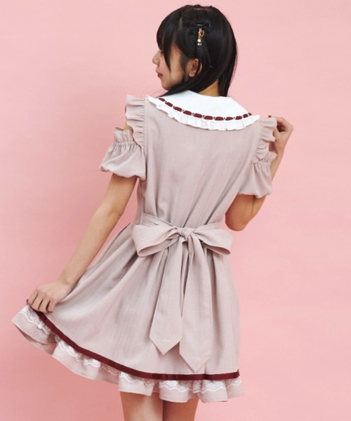 Secret Honey(シークレットハニー)の「オープンショルダーバルーン袖ワンピース(ワンピース・レディース・グレー/ピンク/ブラック・MEDIUM)」の6枚目の写真